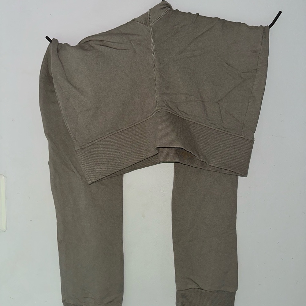 DKNY Taupe Lounge Pants